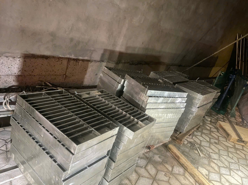 tấm grating mạ kẽm nhúng nóng